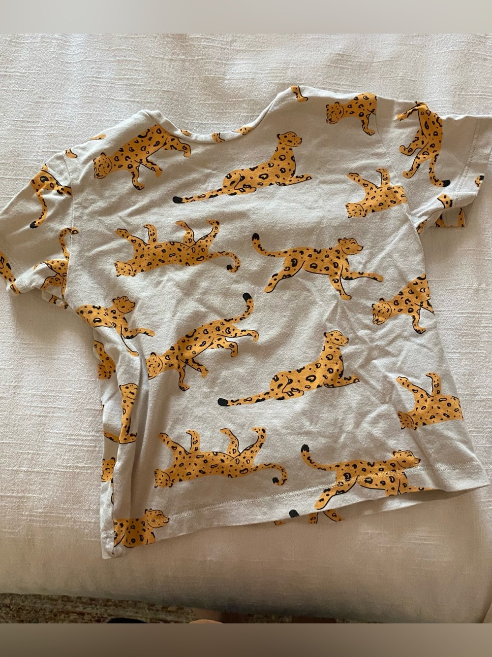 Kids Short Sleeve Leopard Print Tee - White with Yellow Spots